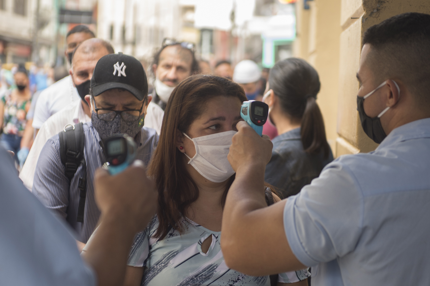 Pandemia completa seis meses no Brasil e deixa lições